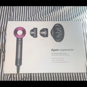 BRAND NEW IN UNOPENED BOX DYSON HAIR DRYER